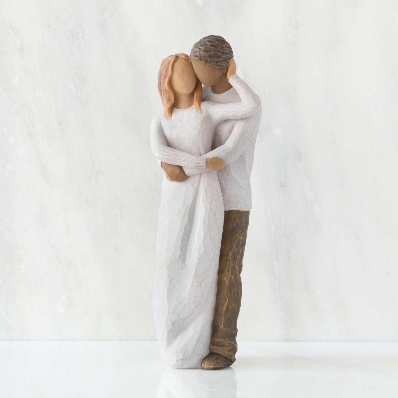 Together (woman: lighter skin, man: darker skin)