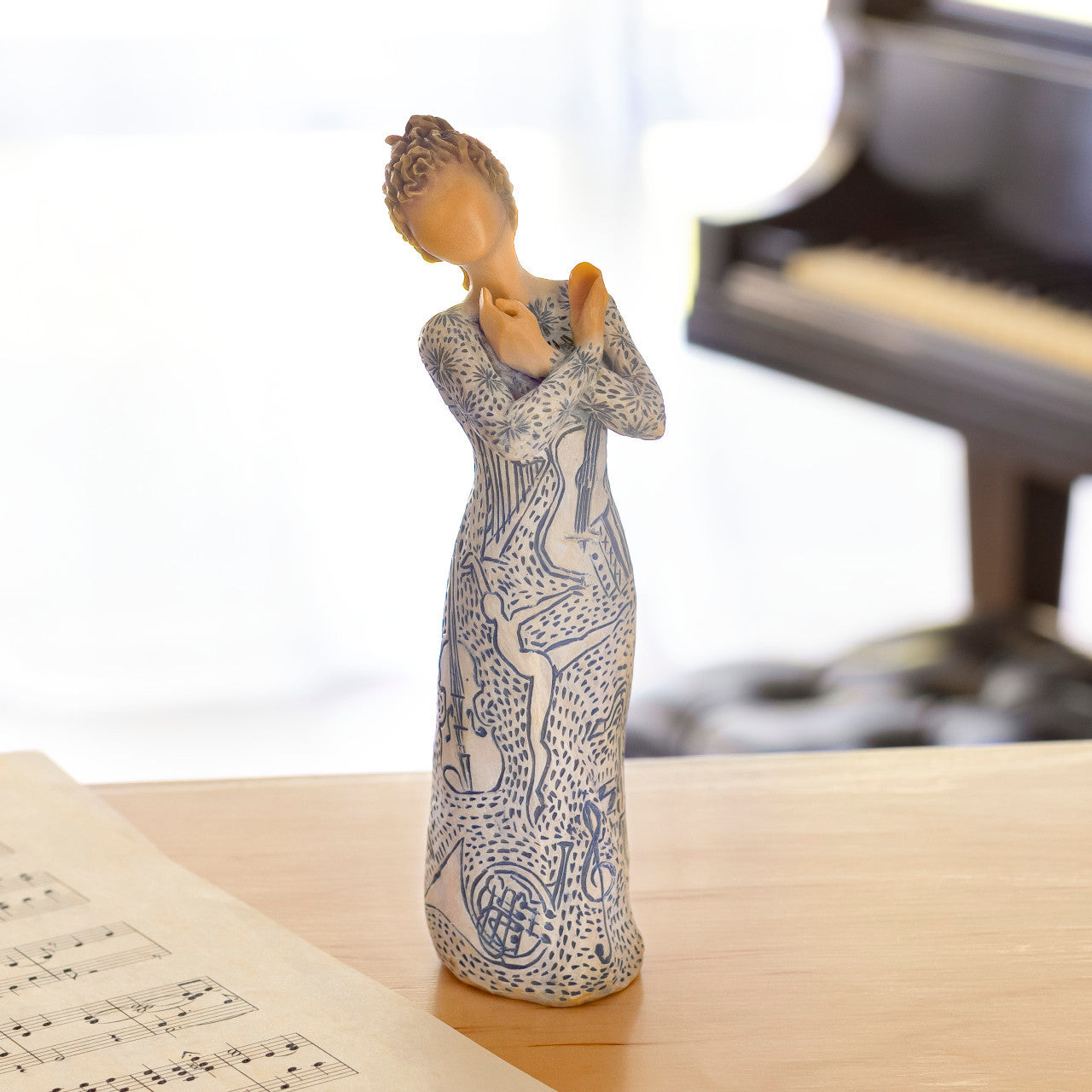 Music Speaks (lighter skin)