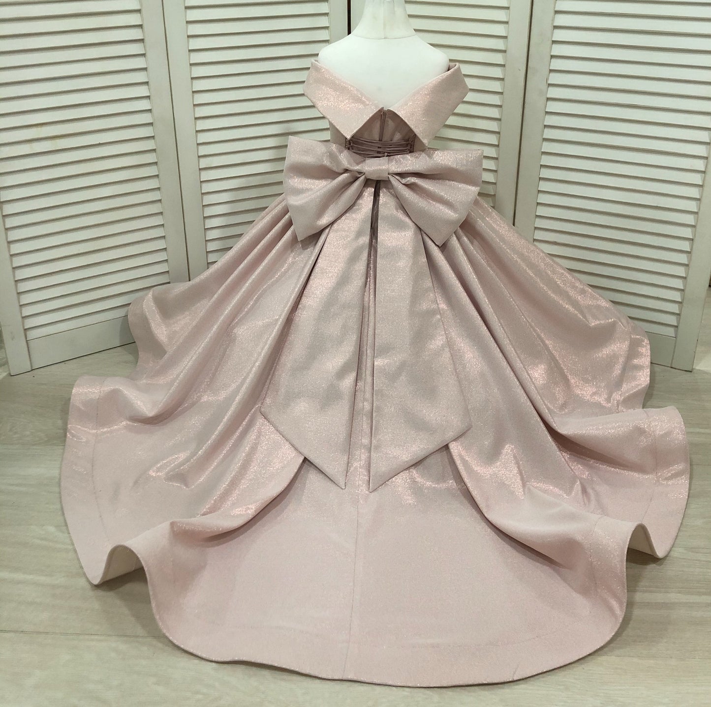 Dress 21-134