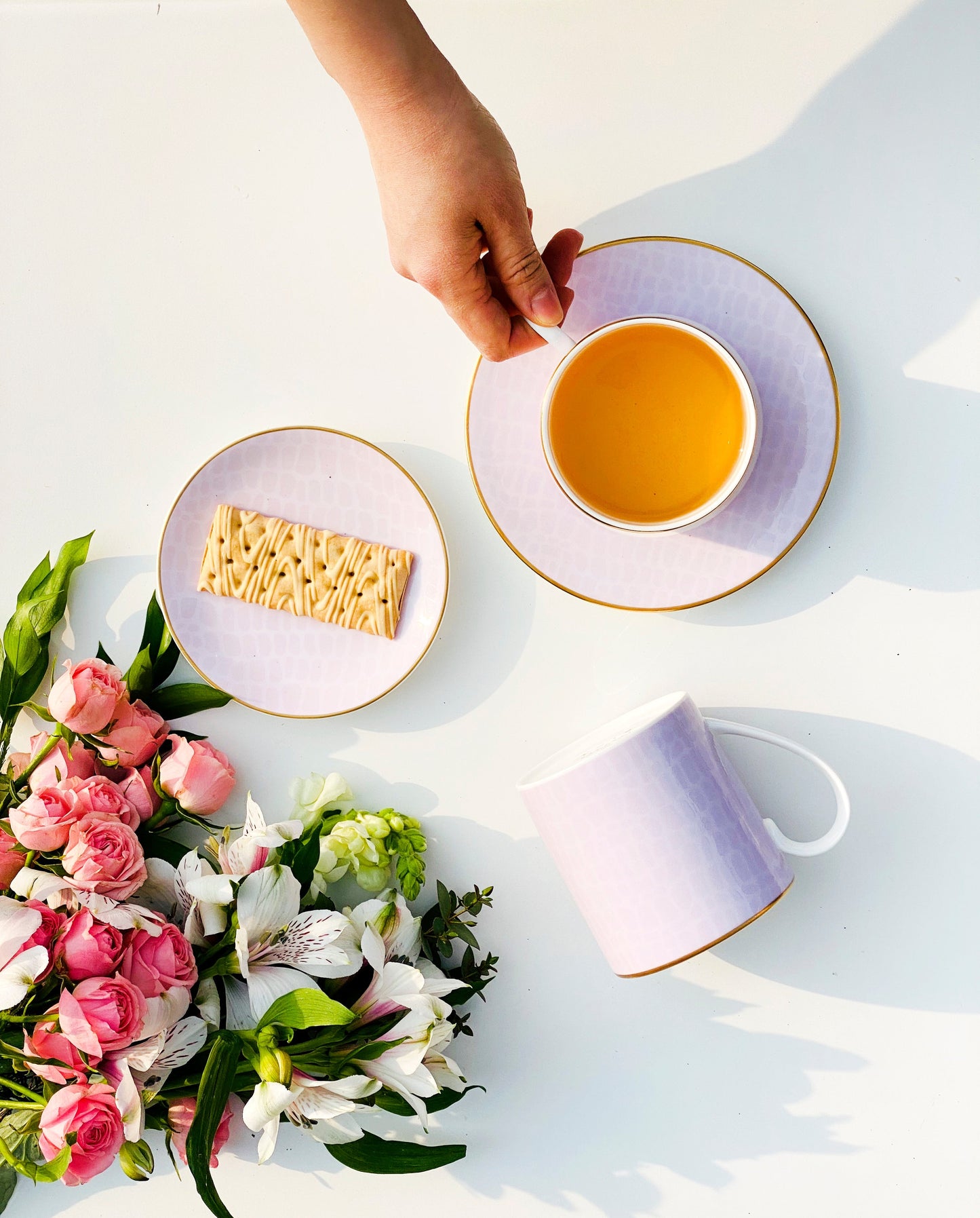 Layla - Set of 2, Cups and Saucers