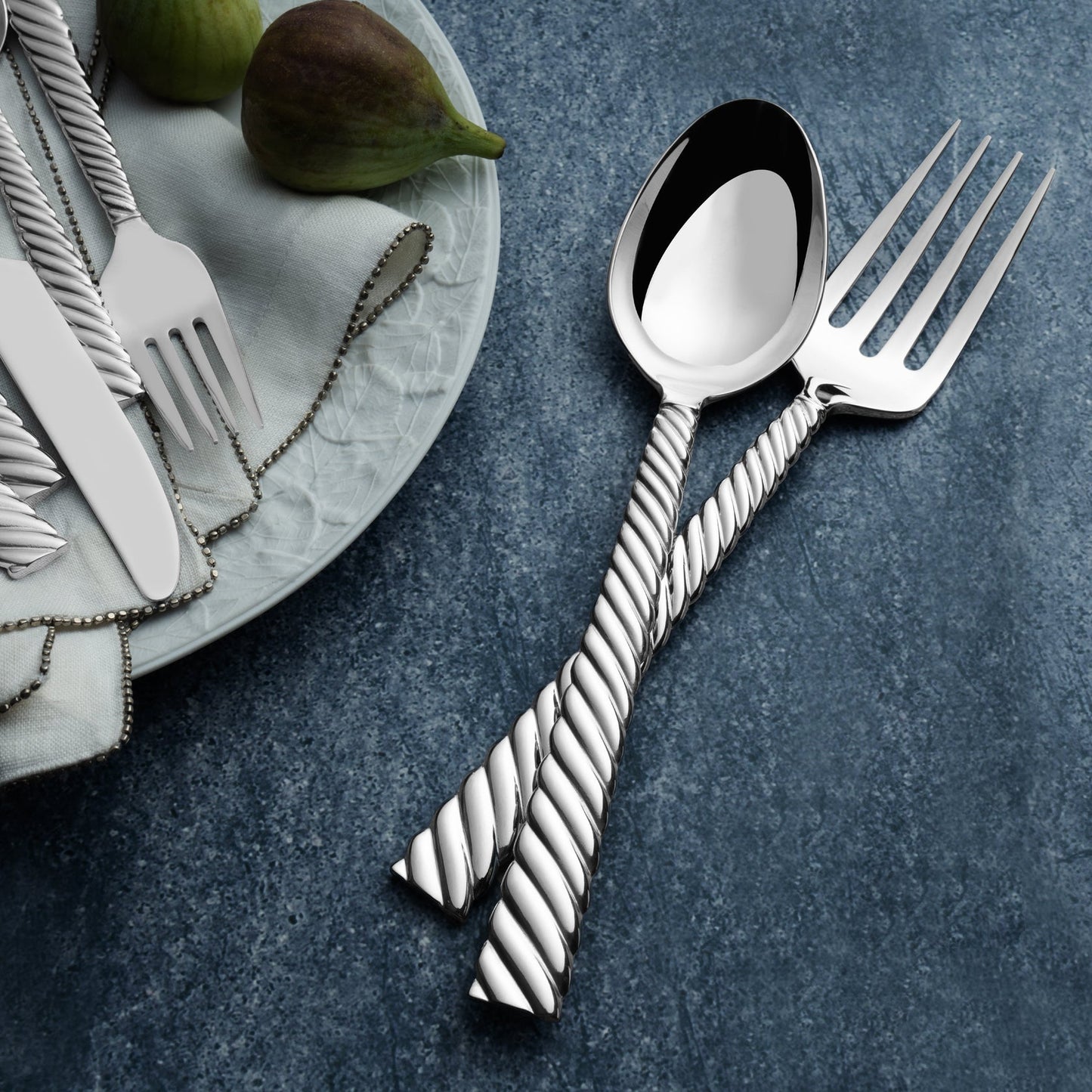 Twist Serving Set