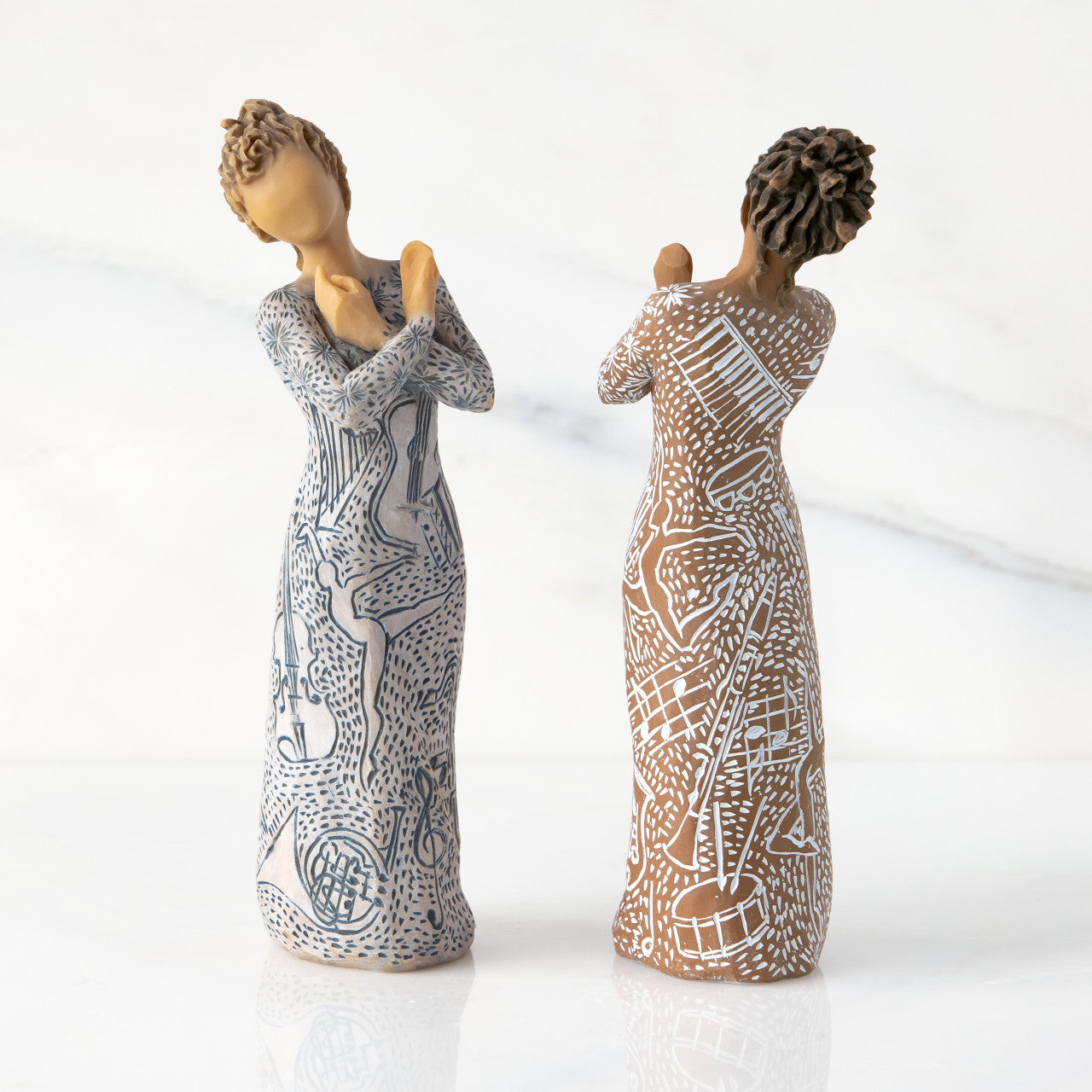 Music Speaks (lighter skin)